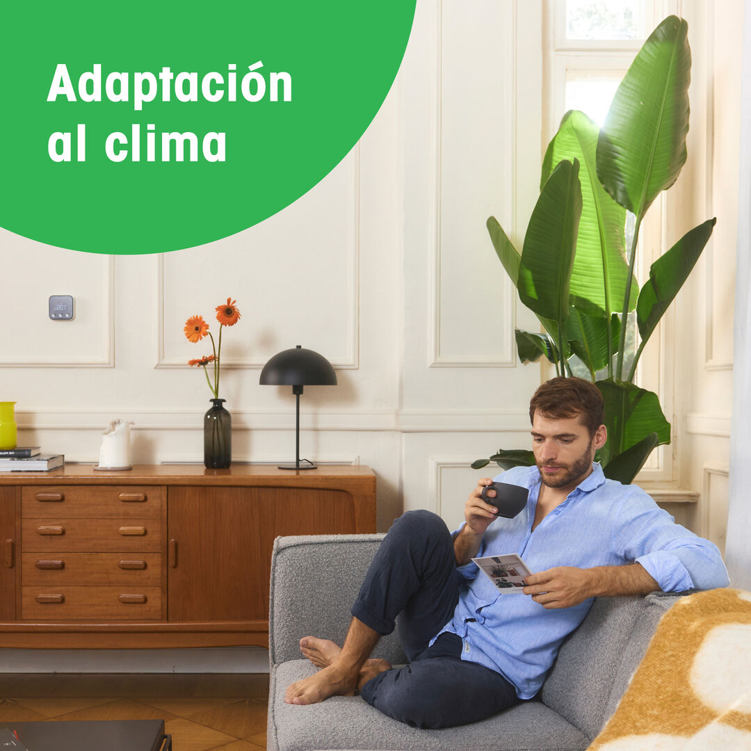 Controla la temperatura de tu hogar con el Termostato inteligente de Tado. Podrás controlar la calefacción de suelo radiante, adaptar el clima de tu hogar e incluso programar horas en las que encender y apagar este termostato. Gestiónalo todo desde la comodidad de tu smartphone, en cualquier momento y en cualquier lugar.
