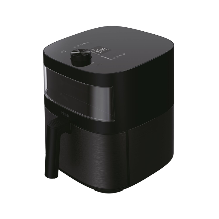 COCINA M&Aacute;S SALUDABLE, CON MAYOR CAPACIDAD Y TOTAL COMODIDAD.
Esta airfryer de libre instalaci&oacute;n est&aacute; dise&ntilde;ada para preparar platos crujientes por fuera y tiernos por dentro utilizando menos aceite, sin renunciar al sabor. Su amplia capacidad y funciones inteligentes la convierten en una gran aliada para el d&iacute;a a d&iacute;a.
Con 7 litros de capacidad y bandeja doble, permite cocinar varias preparaciones al mismo tiempo, optimizando tiempo y energ&iacute;a en cada uso.