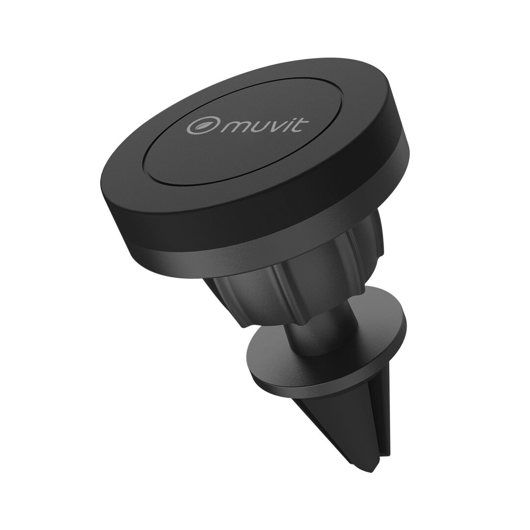 Soporte de coche universal "muvit for change", para poner en la rejilla del aire acondicionado y con im&aacute;n para sujetar el m&oacute;vil, uso rotativo 360&ordm; y fabricado con pl&aacute;stico reciclado de origen certificado. 

Se presenta en un embalaje respetuoso con el medio ambiente, libre de pl&aacute;sticos. 100% reciclable, certificado FSC, uso de pegamento y tinta de origen vegetal. 

En muvit for change nos comprometemos a donar el 1% de los ingresos para el planeta*.