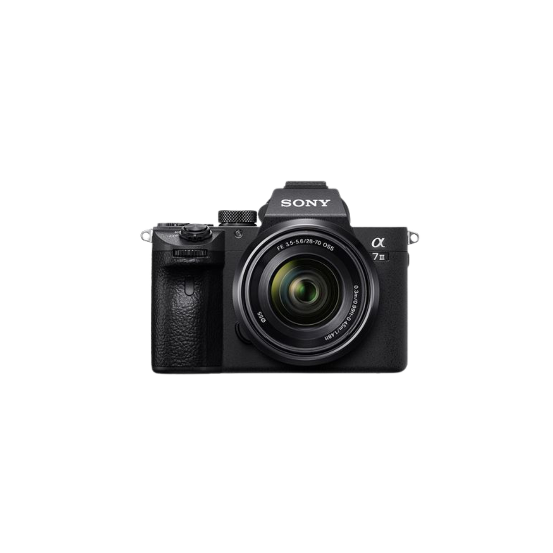 <p>La Sony Alpha 7 III ILCE-7M3K + 28-70MM F3.5-5.6 OSS es una cámara sin espejo de formato completo que combina un rendimiento excepcional con una calidad de imagen impresionante. Esta cámara ofrece una amplia gama de funciones y características avanzadas en un cuerpo compacto y versátil.</p>