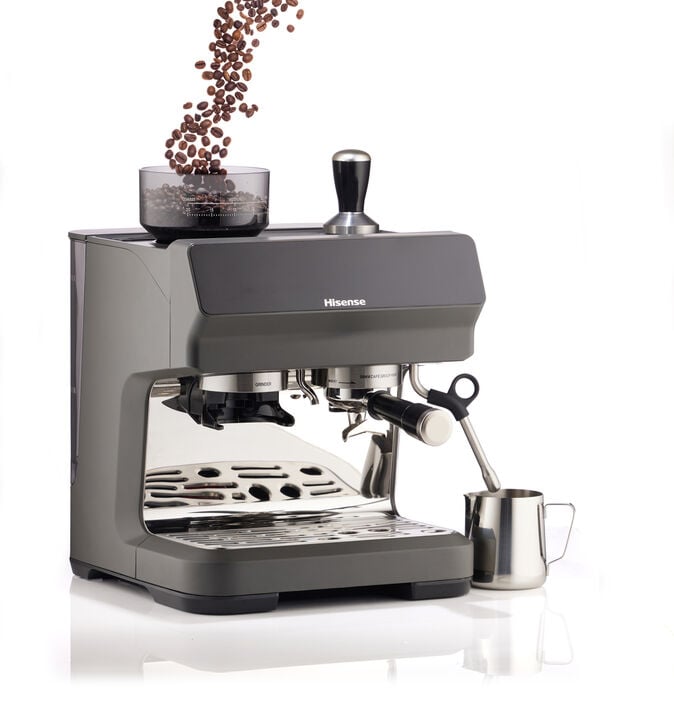 Cafetera espresso semiautom&aacute;tica Hisense HSACM20LP con molinillo integrado y presi&oacute;n de 20 bar.