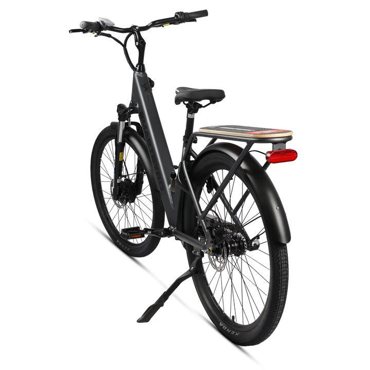Bicicleta el&eacute;ctrica All Road con asistente al pedaleo, con motor de 250W 36V, bater&iacute;a de 19Ah y 3 velocidades N&oacute;mada Tit&aacute;n.
