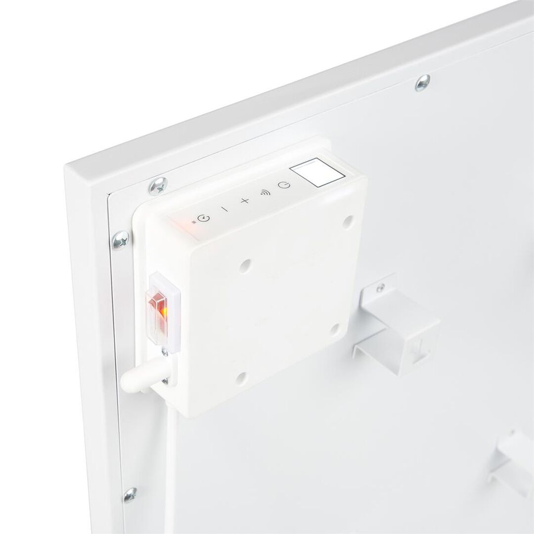 El Calefactor de Panel Infrarrojo Inteligente 350EL Princess 348235 es la combinación perfecta de estilo y funcionalidad. Este calefactor no solo ofrece calefacción sostenible, rápida y eficiente, sino que también está repleto de características avanzadas. Con su diseño elegante, se integra perfectamente en cualquier habitación, añadiendo un toque de elegancia. Gracias a su tecnología infrarroja avanzada, proporciona una distribución de calor cómoda y uniforme sin resecar el aire ni generar ruido.