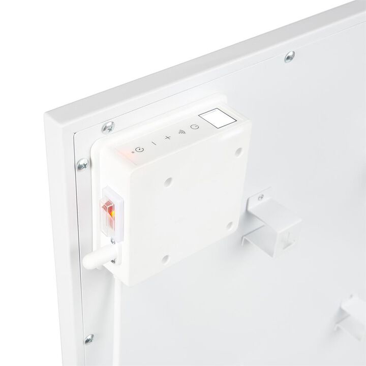 El Calefactor de Panel Infrarrojo Inteligente 350EL Princess 348235 es la combinación perfecta de estilo y funcionalidad. Este calefactor no solo ofrece calefacción sostenible, rápida y eficiente, sino que también está repleto de características avanzadas. Con su diseño elegante, se integra perfectamente en cualquier habitación, añadiendo un toque de elegancia. Gracias a su tecnología infrarroja avanzada, proporciona una distribución de calor cómoda y uniforme sin resecar el aire ni generar ruido.