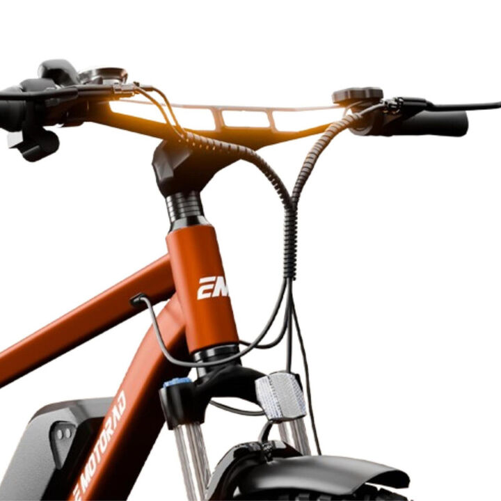 Una resistente Bicicleta el&eacute;ctrica MTB r&iacute;gida con un estructura de acero paso a paso, dise&ntilde;ado para paseos c&oacute;modos por la ciudad y senderos ligeros. Impulsado por un motor de 36V 250W con 5 niveles de asistencia al pedaleo, entrega hasta Alcance de 35 kil&oacute;metros en PAS. Caracter&iacute;sticas Neum&aacute;ticos 27,5&rdquo;, suspensi&oacute;n delantera, y frenos de disco con corte autom&aacute;tico para un viaje suave y seguro. Ideal para jinetes 5 a 6 pies con un Capacidad de carga de 110 kg.