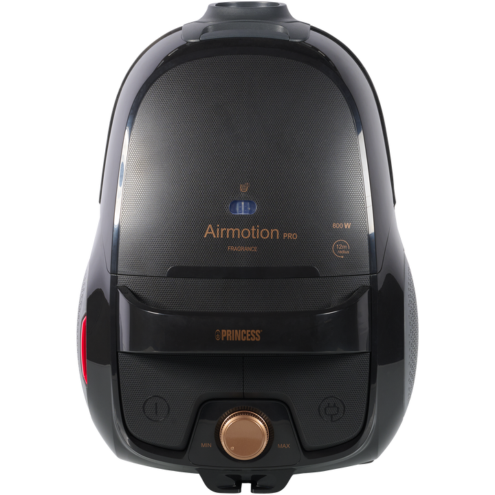Experimenta la m&aacute;xima comodidad al limpiar con la potente aspiradora Princess 336090 Airmotion Pro. Esta aspiradora con bolsa de polvo, con una capacidad generosa de 4L, combina un motor potente de 800W con un avanzado sistema de filtro HEPA y un filtro &uacute;nico para olores. Gracias a una presi&oacute;n de aire de 21 kPa, control de velocidad y caracter&iacute;sticas pr&aacute;cticas como el enrollado autom&aacute;tico del cable, limpiar nunca ha sido tan eficiente y agradable.