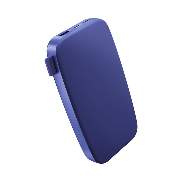 Powerbank 18000 mAh
Batería recargable de bolsillo
Nuestros ltimos Powerbanks tienen un diseño suave y, gracias a la función de carga rápida, son más rápidos que nunca. Con 20W Power Delivery sus dispositivos estarán listos para funcionar antes de que se de cuenta. El Powerbank 18000 mAh puede cargar su teléfono hasta 6 veces y su tablet hasta 3 veces.
 Carga ultrarrápida con suministro de energía de 20 W
 Carga hasta el 50% en 30 min
 6 características de seguridad
 Aprobado para avión Powerbank 18000 mAh
Batería recargable de bolsillo
Nuestros ltimos Powerbanks tienen un diseño suave y, gracias a la función de carga rápida, son más rápidos que nunca. Con 20W Power Delivery sus dispositivos estarán listos para funcionar antes de que se de cuenta. El Powerbank 18000 mAh puede cargar su teléfono hasta 6 veces y su tablet hasta 3 veces.
 Carga ultrarrápida con suministro de energía de 20 W
 Carga hasta el 50% en 30 min
 6 características de seguridad
 Aprobado para avión