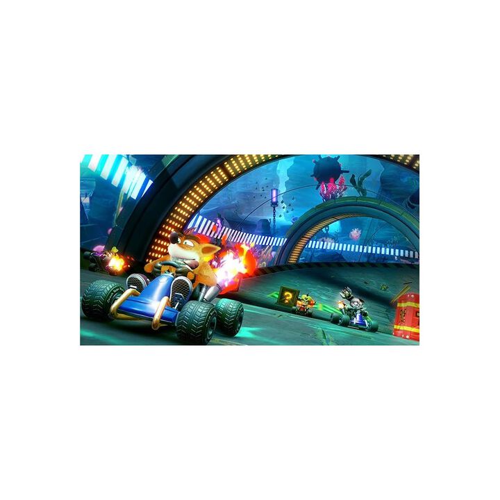 &iexcl;Crash vuelve al volante! Prep&aacute;rate para pisar a fondo el acelerador con Crash Team Racing Nitro-Fueled. Es la experiencia aut&eacute;ntica de CTR y mucho m&aacute;s
En Crash Team Racing Nitro-Fueled, la competici&oacute;n est&aacute; que arde con carreras de alto riesgo. Es el CTR de siempre, pero llevado al extremo.
Completamente remasterizada y a tope de revoluciones:
Arranca motores con los modos de juego, personajes, circuitos, mejoras, armas y controles originales.
Derrapa hacia la gloria con nuevos karts y circuitos que no estaban en el juego original.
Compite en l&iacute;nea con tus amigos y arrasa en todos los marcadores.