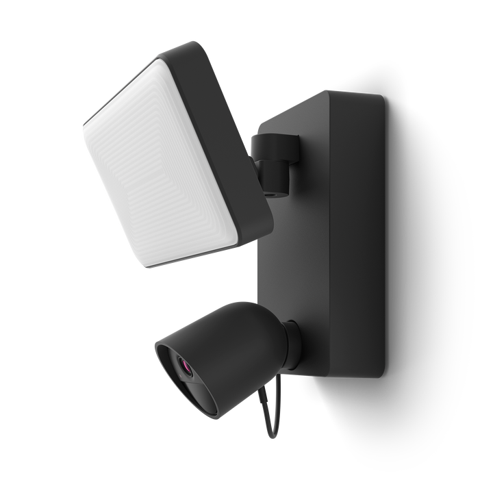 Consigue una luz potente y colorida, una cámara integrada de 1080p con visión nocturna y la posibilidad de ver lo que ocurre y controlar la luz directamente desde la aplicación Philips Hue. Instálala en el exterior para vigilar tu casa en tiempo real y activar una alarma para advertir a posibles intrusos.