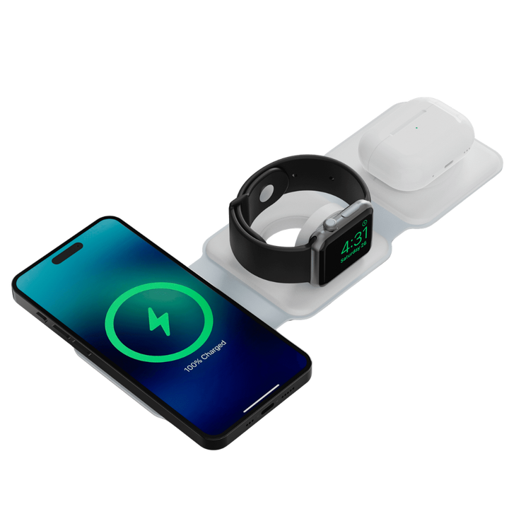 <p>El pack KSIX para iPhone 17 re&uacute;ne tres accesorios esenciales para proteger y cargar tu smartphone en cualquier momento del d&iacute;a. Incluye una funda transparente Flex MagCharge compatible con carga magn&eacute;tica, un cargador GaN de 45W con carga r&aacute;pida y un cargador inal&aacute;mbrico 3en1 plegable compatible con MagSafe&reg; para iPhone&reg;, Apple&reg; Watch y AirPods. Una soluci&oacute;n pr&aacute;ctica pensada para mantener todo tu ecosistema cargado y protegido tanto en casa como en la oficina o durante tus viajes.</p>