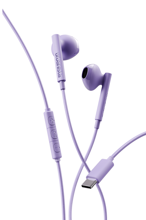 Los auriculares San Francisco 2 Lavender Purple son unos auriculares con cable dise&ntilde;ados para disfrutar de un sonido claro y equilibrado en cualquier momento. Incorporan un conector USB Tipo-C compatible con smartphones, tablets y ordenadores port&aacute;tiles, un resistente cable de tela trenzada antienredos, micr&oacute;fono integrado y control remoto de tres botones para gestionar llamadas y m&uacute;sica de forma c&oacute;moda. Su dise&ntilde;o Open-Fit ofrece un ajuste ligero y confortable, ideal para el uso diario.