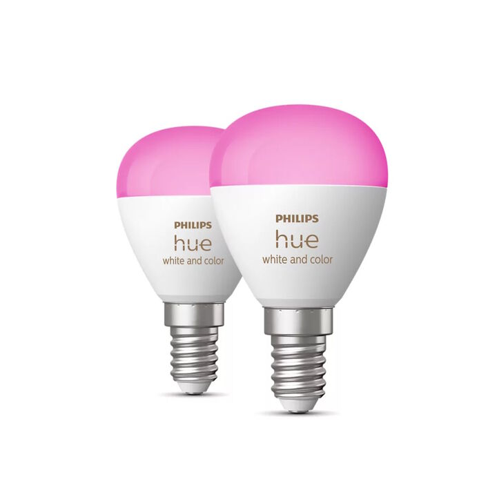 Pack Doble E14 Philips Hue White & Color.

LED integrado.

Bridge NO incluido.

Dimmer Switch NO incluido.

La bombilla esf&eacute;rica Philips Hue P45 E14 te permite integrar tus l&aacute;mparas y luminarias de menor tama&ntilde;o en el sistema de iluminaci&oacute;n inteligente Philips Hue. Con el tama&ntilde;o aproximado de una pelota de golf, la bombilla esf&eacute;rica encaja donde otras bombillas E14 mayores no pueden. Disponible en Hue White, Hue White Ambiance y Hue White and Color Ambiance la bombilla esf&eacute;rica ofrece millones de tonos de luz blanca y de color en cualquier &aacute;rea de tu hogar.