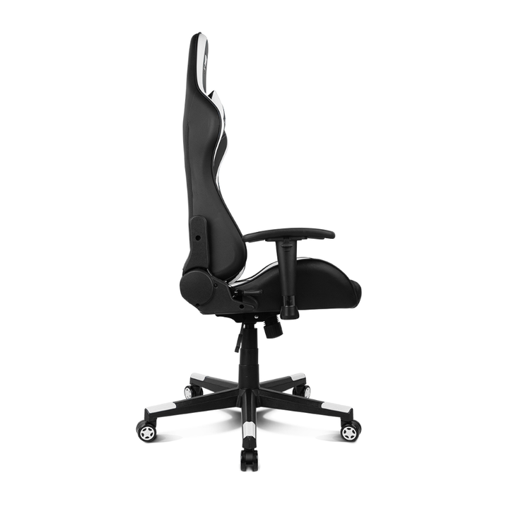 <p>La silla gaming Drift DR90 Pro V8 es la elecci&oacute;n perfecta para jugadores y personas que pasan largas horas frente al ordenador. Su dise&ntilde;o ergon&oacute;mico incluye reposabrazos ajustables en altura y &aacute;ngulo lateral, lo que proporciona un soporte &oacute;ptimo para mantener una postura c&oacute;moda. La estructura de metal garantiza estabilidad y un desplazamiento suave, mientras que el tapizado en tela suave de alta calidad permite una buena transpiraci&oacute;n durante las sesiones prolongadas. Con un pist&oacute;n de gas de clase 4, esta silla soporta hasta 150 kilos y ofrece un ajuste de altura vers&aacute;til. Su respaldo reclinable hasta 135 grados se adapta a la forma de la espalda, facilitando el juego, el trabajo o el descanso. Adem&aacute;s, incorpora cojines lumbar y cervical que ayudan a mantener una buena postura y cuidan la salud de la espalda y el cuello, permitiendo disfrutar de largas horas de uso sin molestias.</p>