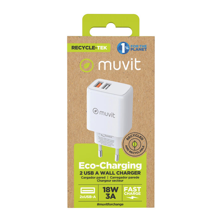 &iexcl;En casa, la oficina o donde lo puedas conectar, carga tus dispositivos y contribuye a cuidar el planeta! El cargador r&aacute;pido de pared muvit for change de 3.4A, con doble entrada USB A, est&aacute; fabricado con pl&aacute;stico 100% reciclado, no compromiendo en absoluto ni la calidad, ni la apariencia de nuestra gama de carga eco sostenible. &iexcl;Pero eso no es todo! Tambi&eacute;n nos hemos preocupado de dise&ntilde;ar un packaging eco responsable, en cuya fabricaci&oacute;n se ha empleado cart&oacute;n reciclado y reciclable, evitando as&iacute; utilizar pl&aacute;sticos y pegamentos no org&aacute;nicos. 

Contribuye con una peque&ntilde;a acci&oacute;n para cuidar el medio ambiente. Disminuye los residuos que generas, &iexcl;Apntate a la sostenibilidad!