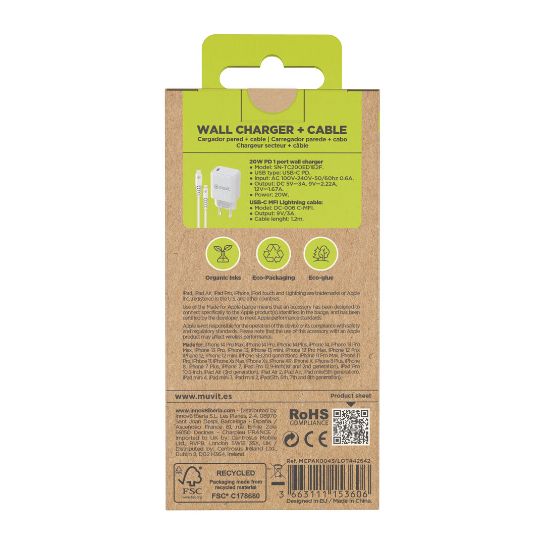 &iexcl;Carga y transfiere datos entre tus dispositivos y contribuye a cuidar el planeta! 

Pack muvit for Change que incluye un cargador de pared con clavija europea de un elegante dise&ntilde;o patentado. Est&aacute; fabricado con material reciclado y pensado en 2 piezas para facilitar su reciclaje al final de su vida &uacute;til. Dispone de 1 puerto USB tipo C de 20W de potencia m&aacute;s un cable para carga y transferencia de datos con conector tipo C a lightning 3A,&nbsp;para proporcionarte una carga m&aacute;s r&aacute;pida. Compatible con cualquier iPhone (a partir de iPhone 5). 1,2m de longitud, en color&nbsp;blanco&nbsp;y 100% reciclable. 

En muvit for change nos comprometemos a donar el 1% de los ingresos para el planeta*.