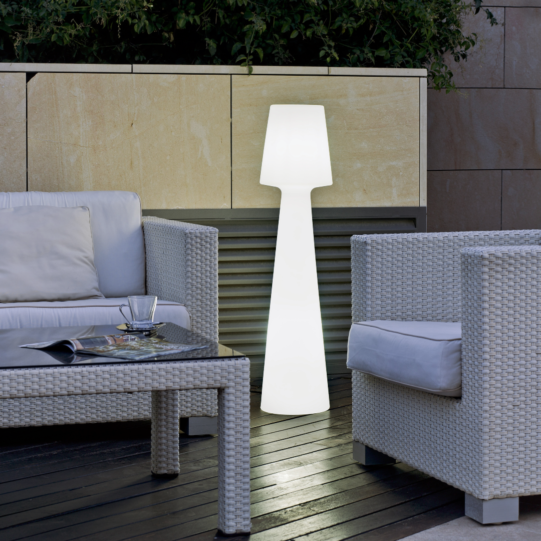 L&aacute;mpara pie Lola 110 Cable Luz c&aacute;lida