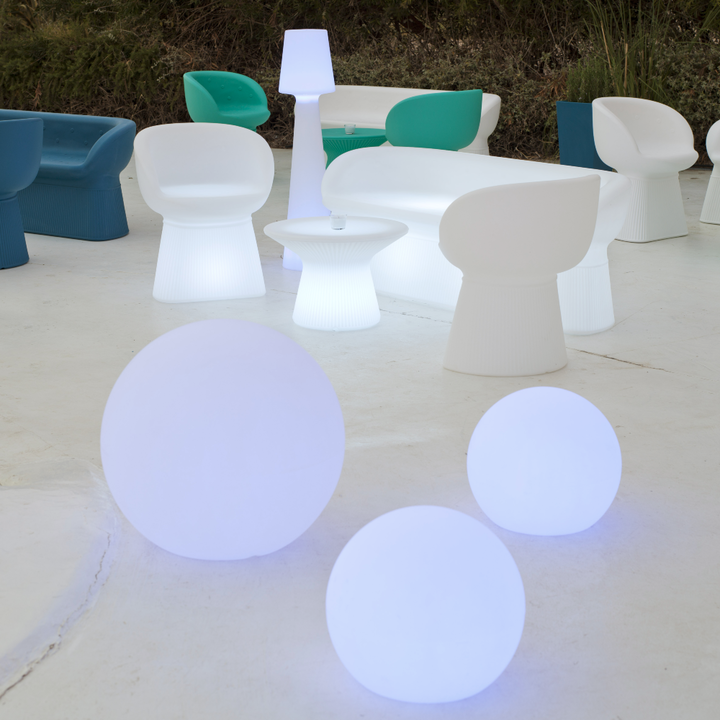 L&aacute;mpara bola Buly 60 Solar & Bater&iacute;a Luz RGBWW