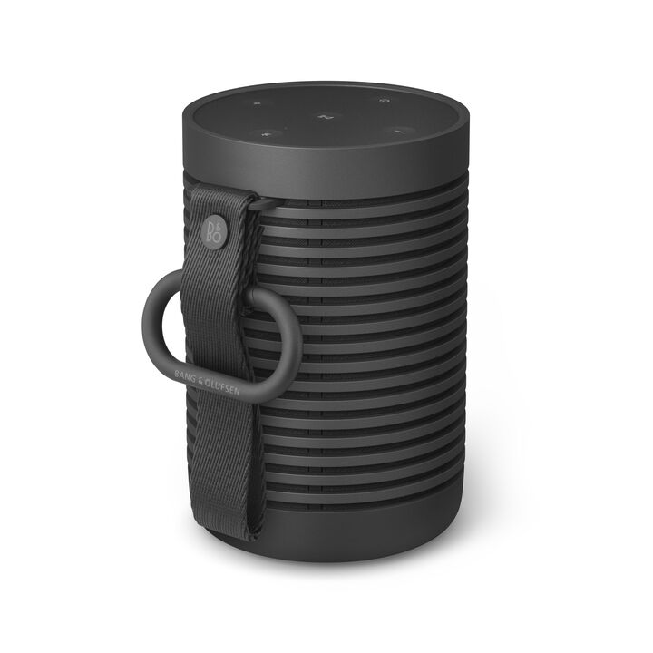 Beosound Explore &ndash; Altavoz Bluetooth para exteriores
Altavoz port&aacute;til, robusto y resistente, dise&ntilde;ado para acompa&ntilde;arte en cualquier aventura. Cuenta con carcasa de aluminio anodizado resistente a ara&ntilde;azos y golpes, y un pr&aacute;ctico mosquet&oacute;n integrado para engancharlo f&aacute;cilmente a tu mochila o cintur&oacute;n. Dise&ntilde;ado y fabricado en Dinamarca, combina durabilidad, dise&ntilde;o premium y sonido potente para llevar la m&uacute;sica a todas partes.