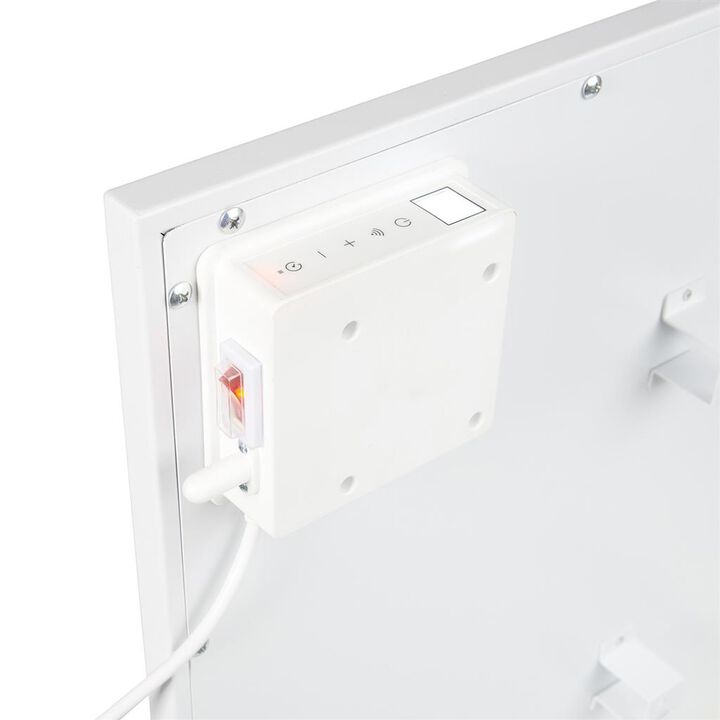 El Calefactor de Panel Infrarrojo Inteligente 540EL Princess 348254 es la combinación perfecta de estilo y funcionalidad. Este calefactor no solo ofrece calefacción sostenible, rápida y eficiente, sino que también está repleto de características avanzadas. Con su diseño elegante, se integra perfectamente en cualquier habitación, añadiendo un toque de elegancia. Gracias a su tecnología infrarroja avanzada, proporciona una distribución de calor cómoda y uniforme sin resecar el aire ni generar ruido.