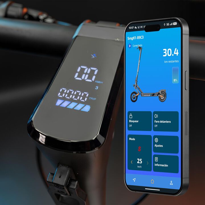 Patinete el&eacute;ctrico con Tecnolog&iacute;a Core Inside y certificado por la DGT con placa identificativa.