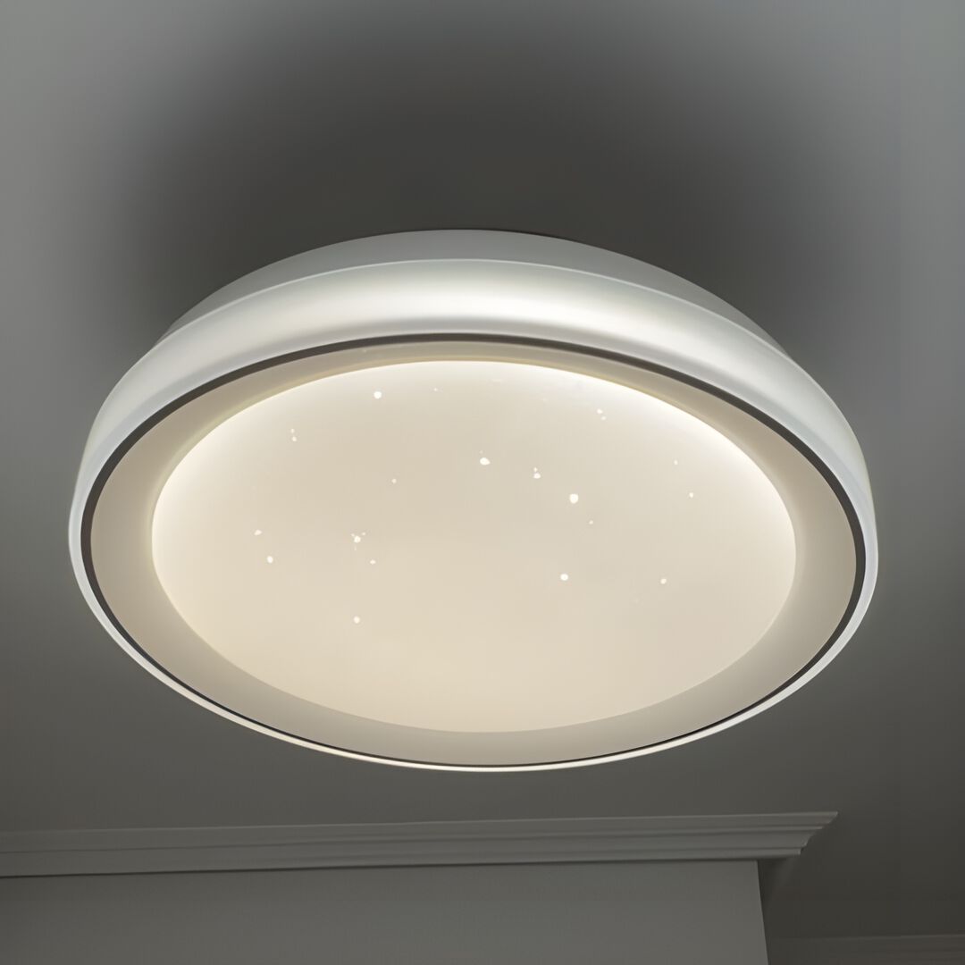 Ventilador de techo modelo Bliss Blanco Cielo Estrellado 2025 .

Haz que tu hogar resulte más agradable con la brisa y la luz adecuadas. Con solo un par de clics en el mando a distancia, el ventilador de techo retráctil con luz LED de Philips te brinda al mismo tiempo la iluminación y el frescor que necesitas del ventilador. El ventilador con aspas transparentes retráctiles no crea sombras molestas en el techo y, además, las aspas se pueden plegar cuando el ventilador no está en uso. Con todas las ventajas de EyeComfort y la luz ajustable SceneSwitch, satisface todas las necesidades de iluminación para tu espacio

Adecuado para habitaciones hasta 15 m².