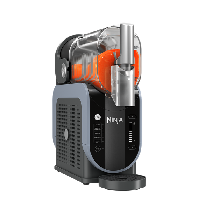 Adi&oacute;s licuadora, hola a la f&aacute;cil preparaci&oacute;n de bebidas heladas con la Ninja SLUSHi . Sin hielo, sin cuchillas afiladas, sin mezclar: solo verter, granizar y disfrutar.

Lleno de sabor

El l&iacute;quido se convierte en granizado, pero conserva todo su sabor con Ninja SLUSHi . Sin hielo adicional, por lo que no hay diluci&oacute;n, solo bebidas heladas con todo el sabor.