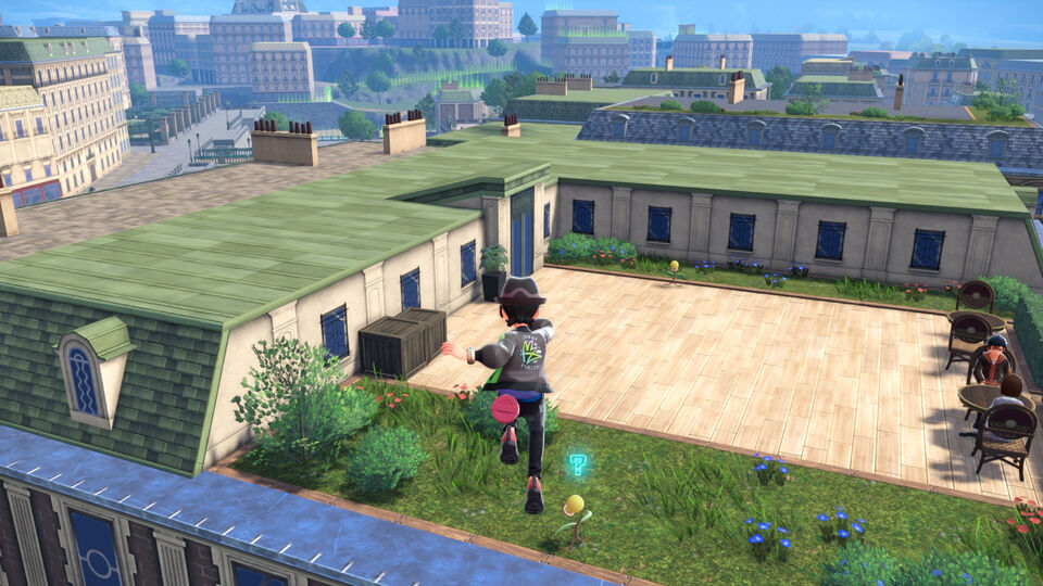 LEYENDAS POKEMON Z-A NINTENDO SWITCH 2 EDITION VERSIÓN ESPAÑOLA

¡Una aventura ambientada en una bulliciosa metrópolis Pokémon!

Descubre una aventura urbana ambientada en una animada ciudad repleta de Pokémon y de posibilidades en Leyendas Pokémon: Z-A – Nintendo Switch 2 Edition! Explora Ciudad Luminalia, desentraña sus secretos, descubre Pokémon megaevolucionados y enfréntate a Entrenadores en dinámicos combates en tiempo real.
¡Te damos la bienvenida a la gran ciudad!

Tu aventura tendrá lugar en la mayor urbe de la región de Kalos. En ella, los establecimientos (como cafeterías, centros comerciales o restaurantes) conviven con zonas donde la naturaleza campa a sus anchas (como lagos y parques de frondosa vegetación). La empresa Quastelar S. A. ha puesto en marcha un plan de desarrollo urbanístico con el objetivo de convertir Ciudad Luminalia en un lugar donde tanto humanos como Pokémon puedan sentirse en casa.
Tu compañero de peripecias

Tras llegar a Ciudad Luminalia para admirar las vistas, ciertos eventos te llevarán a entablar amistad con un Pokémon que te acompañará en tu aventura como Entrenador o Entrenadora Pokémon. ¿Con quién unirás fuerzas: Chikorita, Tepig o Totodile?
Combates Pokémon en tiempo real

Por primera vez, ¡tanto tú como tus Pokémon podéis moveros y actuar en tiempo real durante los combates! Dales órdenes para que utilicen sus movimientos al instante, para que rueden para esquivar ataques ¡y mucho más!

Además de la compatibilidad entre tipos, también habrá nuevas mecánicas que tener en cuenta, como cuál es el momento adecuado para utilizar un movimiento o intercambiar Pokémon o sopesar cuánto tardan en ejecutarse los movimientos, así como su radio de alcance.
Saca tu lado urbanita

En Ciudad Luminalia, ¡el día y la noche no tienen nada que ver! Durante el día, explora el paisaje urbano y atrapa Pokémon salvajes para añadirlos a tu equipo.
¡Llegan los Juegos Z-A!

Cuando se pone el sol... ¡los combates se caldean! Estos tienen lugar en zonas de combate delimitadas a lo largo de la ciudad, donde aguardan Entrenadores con sus Pokémon, listos para desafiarte e ir subiendo de rango en una intensa competición: los Juegos Z-A.


Los habitantes de Ciudad Luminalia

Tu base de operaciones es el Hotel Z, un vetusto pero encantador lugar propiedad del misterioso A. Z. Durante tu estancia en la metrópolis, ¡también conocerás a toda una serie de peculiares personajes!
Domina el poder de las megaevoluciones

En Ciudad Luminalia, ciertos Pokémon pueden megaevolucionar y desatar su energía oculta. Además de cambiar de aspecto y adquirir un poder mayor, ¡es posible que ciertos Pokémon también cambien de tipo!
Frenéticos combates para cuatro personas

¡Pon tus habilidades a prueba en el Club de Combates Z-A! Enfréntate hasta a tres Entrenadores de manera local o a través de internet ¡y prueba a derrotar al mayor número de Pokémon dentro del límite de tiempo de tres minutos!

Al inicio del combate, cada jugador aparecerá en una zona diferente del escenario. Busca a los otros Entrenadores para enfrentarte a ellos y conseguir un punto por cada Pokémon que derrotes. Tampoco les quites ojo a objetos útiles como los fragmentos de megapoder, que permiten que tus Pokémon megaevolucionen. ¡Te vendrán de perlas para sacar ventaja a los rivales!

Además, ¡podrás enfrentarte a jugadores del mundo entero en los Combates Clasificatorios! Gana puntos según tus resultados y escala puestos en la clasificación: ¡asciende desde el rango Z hasta el rango A! Cuanto más alto sea tu puesto en la clasificación, más recompensas te llevarás durante la temporada.