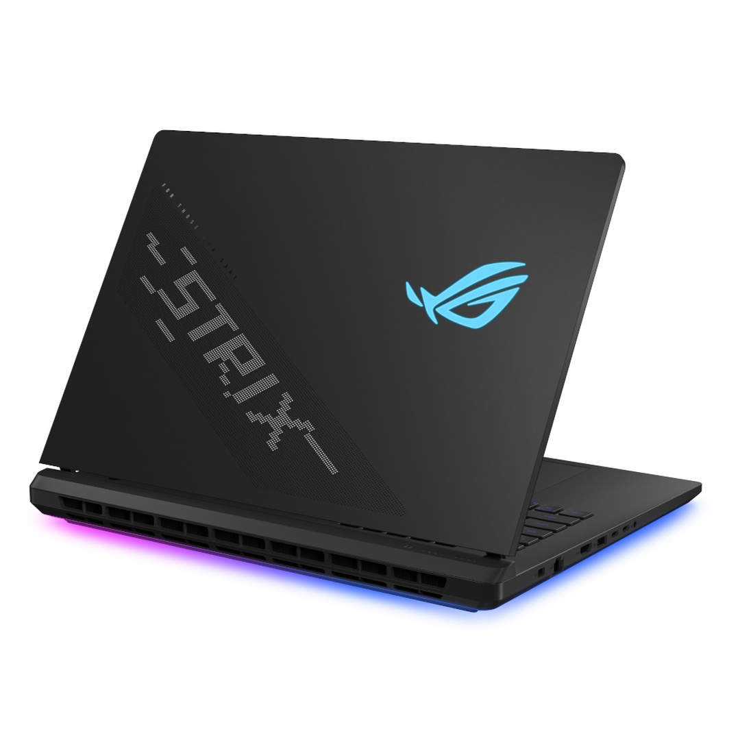 <p>ASUS ROG Strix SCAR 18 G835LX-SA094W - Ordenador Port&aacute;til Gaming de 18" WQXGA 240Hz (Intel Core Ultra 9 275HX, 64GB RAM, 2TB SSD, NVIDIA RTX 5090 24GB, Windows 11 Home) Negro - Teclado QWERTY espa&ntilde;ol. Tipo de producto: Port&aacute;til, Factor de forma: Concha. Familia de procesador: Intel Core Ultra 9, Modelo del procesador: 275HX. Diagonal de la pantalla: 45,7 cm (18"), Tipo HD: WQXGA, Resoluci&oacute;n de la pantalla: 2560 x 1600 Pixeles. Memoria interna: 64 GB, Tipo de memoria interna: DDR5-SDRAM. Capacidad total de almacenaje: 2 TB, Unidad de almacenamiento: SSD. Modelo de adaptador gr&aacute;fico incorporado: Intel Graphics, Modelo de adaptador de gr&aacute;ficos discretos: NVIDIA GeForce RTX 5090. Sistema operativo instalado: Windows 11 Home. Color del producto: Negro. El 2025 Strix SCAR 18 ofrece la mejor experiencia de juego con Windows 11 Home, con procesador Intel&reg; Core&trade; de &uacute;ltima generaci&oacute;n y GPU NVIDIA&reg; GeForce RTX&trade; para port&aacute;tiles de &uacute;ltima generaci&oacute;n con Advanced Optimus. Este excelente hardware se complementa con hasta de RAM DDR5 de almacenamiento PCIe 4.0, con ranuras de memoria actualizables a RAM DDR5 a y ranuras SSD totalmente compatibles con PCIe Gen 5, lo que garantiza que siempre tendr&aacute;s ventaja sobre la competencia.</p>