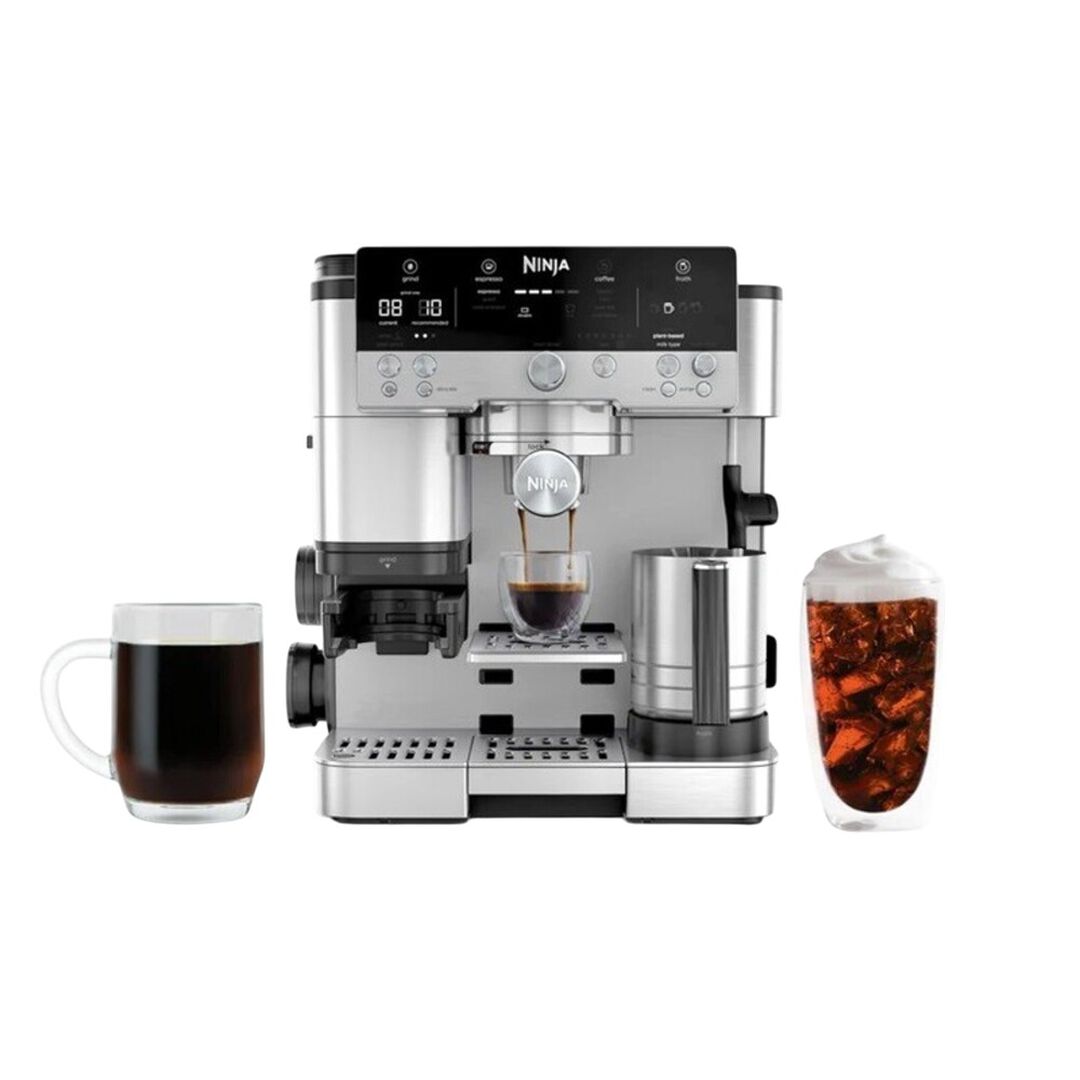 Descubre Luxe Caf&eacute; Premier, la cafetera Ninja que te ayuda a preparar bebidas con calidad de barista en minutos. Esta vers&aacute;til cafetera 3 en 1, con opciones para espresso, cold brew y caf&eacute; de filtro, simplifica la preparaci&oacute;n del caf&eacute; e incluye un molinillo integrado para mayor comodidad