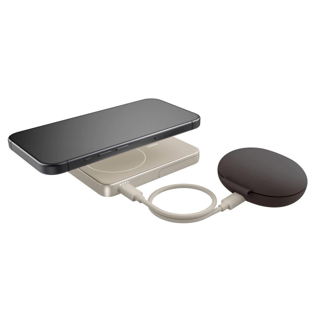 Carga tu iPhone de forma inal&aacute;mbrica y sin esfuerzo con la Powerbank Magn&eacute;tica. Su dise&ntilde;o ultrafino se adhiere magn&eacute;ticamente a tu iPhone (compatible con MagSafe), ofreciendo una carga segura y un soporte integrado para una visualizaci&oacute;n c&oacute;moda. &iexcl;Perfecta para llevar a cualquier lugar e incluso apta para volar!