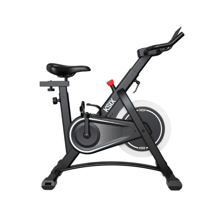 <p>Lleva tu resistencia al siguiente nivel desde la comodidad de tu casa con la bicicleta est&aacute;tica de KSIX. Con&eacute;ctala a las apps de entrenamiento Kinomap o Zwift y disfruta de una experiencia interactiva.</p>