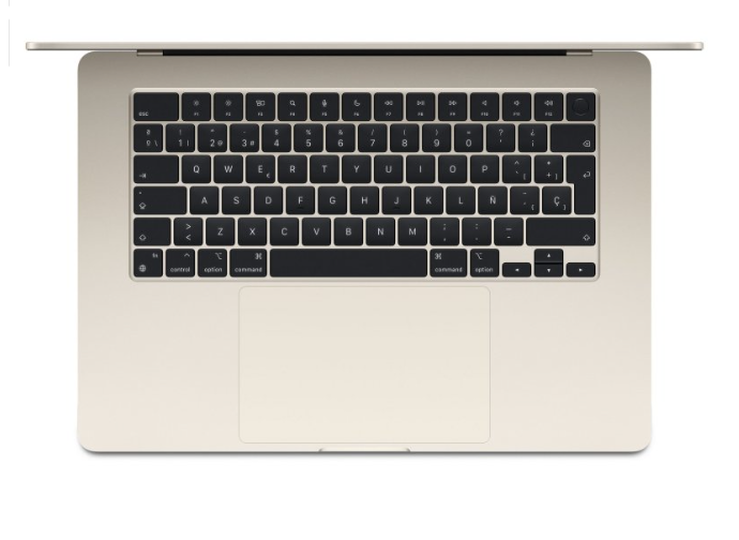 MacBook Air 15" (2024) / M3 8 Núcleos / 8GB RAM / QWERTY / ESP 256GB Blanco - Reacondicionado

MacBook Air de 15". Potencia M3. Afilada al máximo.
El MacBook Air es el compañero perfecto para trabajar y divertirte. Además, ahora el portátil más popular del mundo incluye el huracanado chip M3. Con este fichaje, un diseño ultracompacto y hasta 18 horas de autonomía,1 puede ir contigo donde quieras para ventilarte todo lo que te echen. 

Nada más abrirlo, el MacBook Air ya está listo para el rocanrol. Y gracias a su diseño sin ventilador, no se le oye resoplar por mucho que trabaje. Hagas lo que hagas, con el chip M3 vas a disfrutar de una velocidad y una fluidez asombrosas, tanto al usar varias apps a la vez, como al editar vídeos en iMovie o adentrarte en Baldur’s Gate 3 con el modo Juego activado.

El MacBook Air con chip M3 aprovecha el fantástico rendimiento de IA del Neural Engine para ofrecer prestaciones inteligentes de macOS que multiplican la productividad y la creatividad, como potentes funciones de cámara, conversión de voz a texto en tiempo real y comprensión visual.

Además, el MacBook Air te permite utilizar funciones avanzadas de IA para hacer de todo en montones de apps: desde mejorar fotos en Pixelmator Pro hasta borrar el ruido de fondo de un vídeo con CapCut, o comprobar si te salen los números usando el asistente para matemáticas con IA de Goodnotes. Y esto es solo el principio.