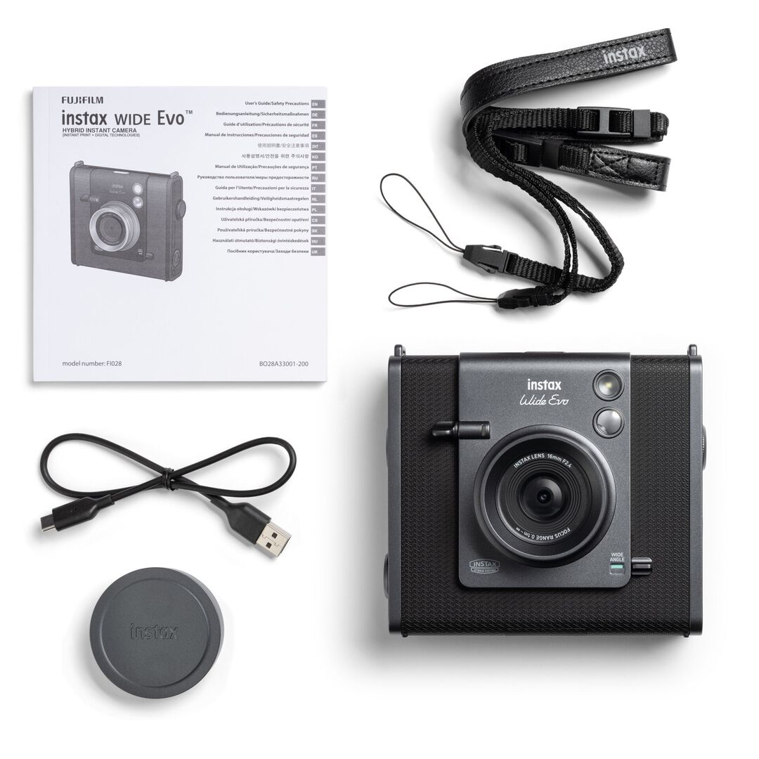 C&aacute;mara instax Wide Evo con funda y 60 fotos