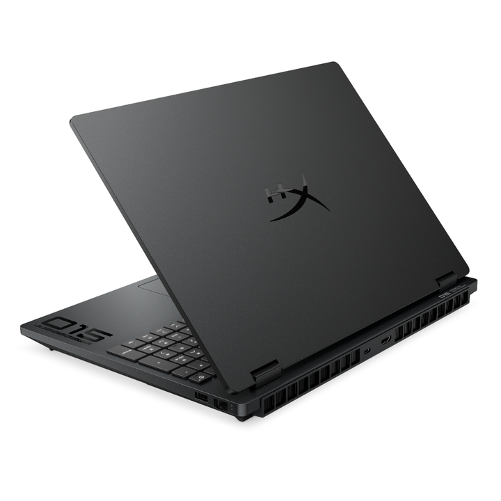 <p>HP HyperX OMEN 15 inch Gaming Laptop PC 15-ga0000ns. Factor de forma: Concha. Familia de procesador: Intel&reg; Core&trade; i5, Modelo del procesador: i5-14450HX. Diagonal de la pantalla: 38,9 cm (15.3"), Tipo HD: 2K, Resoluci&oacute;n de la pantalla: 1920 x 1200 Pixeles. Memoria interna: 16 GB, Tipo de memoria interna: DDR5-SDRAM. Modelo de adaptador de gr&aacute;ficos discretos: NVIDIA GeForce RTX 5050. Sistema operativo instalado: Windows 11 Home. Color del producto: Negro. Peso: 2,21 kg.</p>
<p>HyperX OMEN 15 ofrece un rendimiento r&aacute;pido que lleva sus juegos m&aacute;s lejos que nunca. Con las GPU NVIDIA&reg; GeForce RTX&trade; de la serie 50 y las CPU Intel&reg; Core&trade; , el modo Unleashed para overclocking manual y con un solo clic en la IA de OMEN, podr&aacute; maximizar sus FPS sin complicaciones.</p>