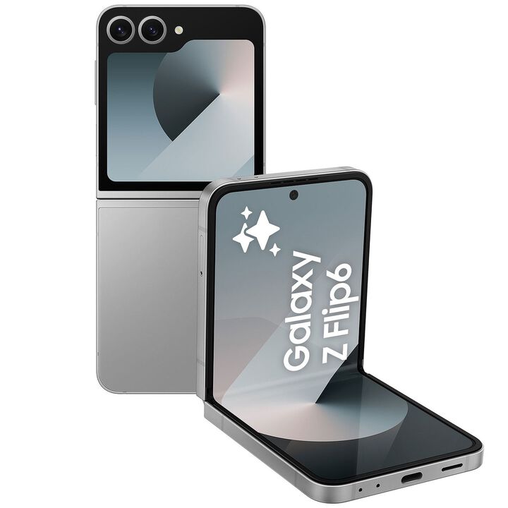 <h2>Samsung Galaxy Z Flip 6 256 GB Reacondicionado &ndash; Estado Premium A+</h2>

<p>El <strong>Samsung Galaxy Z Flip 6 de 256 GB Reacondicionado en Estado Premium A+</strong> es un smartphone plegable innovador disponible a un precio competitivo. Este dispositivo ha sido sometido a un riguroso proceso de inspecci&oacute;n, pruebas t&eacute;cnicas y limpieza para garantizar un perfecto funcionamiento operativo del dispositivo (pantalla interna, externa y bisagra).</p>

<p>✨ <strong>Grado Est&eacute;tico Premium (A+):</strong> Dispositivos con muy poco uso y mantenidos en las mejores condiciones, con m&iacute;nimos desperfectos muy poco visibles a simple vista en pantalla, carcasa lateral y trasera, c&aacute;maras o botones.</p>

<ul>
  <li>⚙️ <strong>Revisi&oacute;n por</strong> expertos en + de 80 puntos</li>
  <li>🛡️ <strong>Reacondicionados con</strong> componentes originales</li>
  <li>🔋 <strong>Al menos</strong> un 85% de la capacidad de su bater&iacute;a</li>
  <li>📆 <strong>30 d&iacute;as</strong> de prueba</li>
  <li>💳 <strong>Pago en</strong> 24 meses, sin intereses</li>
  <li>✅ <strong>Garant&iacute;a del</strong> proveedor de 36 meses
    <br><em>*Nota sobre la resistencia al agua: Al ser un producto reacondicionado, no se garantiza la estanqueidad ni la resistencia al agua originales.</em></li>
</ul>

<h3>&iquest;Qu&eacute; incluye el paquete?</h3>
<p>Para reducir el impacto ambiental, el producto se presenta en un embalaje sostenible y optimizado:</p>
<ul>
  <li>1x Samsung Galaxy Z Flip 6 256 GB (Color: Gris)</li>
  <li>1x Cable de carga compatible</li>
  <li>1x Herramienta de extracci&oacute;n de tarjeta SIM</li>
  <li><em>Nota: El producto se env&iacute;a en una caja de cart&oacute;n gen&eacute;rica. No se incluyen auriculares, adaptador de corriente de pared ni tarjeta SIM.</em></li>
</ul>