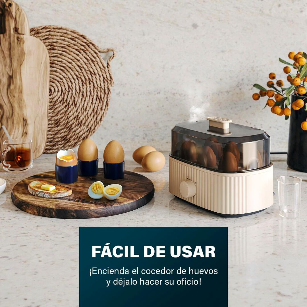Descubre la combinación perfecta con el Set de Desayuno Princess Wave, compuesto por el tostador, el hervidor de agua y un cocedor de Huevos. El tono beige suave le da al aparato una apariencia sutil y elegante que se integra perfectamente en cualquier estilo de cocina.