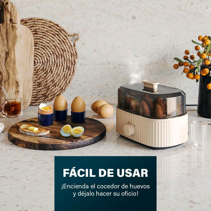 Descubre la combinación perfecta con el Set de Desayuno Princess Wave, compuesto por el tostador, el hervidor de agua y un cocedor de Huevos. El tono beige suave le da al aparato una apariencia sutil y elegante que se integra perfectamente en cualquier estilo de cocina.