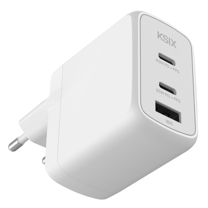Un cargador potente y vers&aacute;til para todos tus dispositivos: la soluci&oacute;n perfecta para cargar de manera r&aacute;pida y eficiente desde un solo adaptador. Con dos puertos USB-C y un puerto USB-A, ofrece una carga inteligente y din&aacute;mica gracias a sus tecnolog&iacute;as GaN, Power Delivery 3.0 y PPS, ideales para port&aacute;tiles, smartphones, tablets y m&aacute;s.