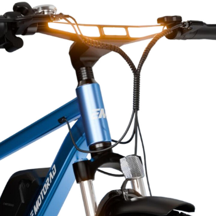 Una resistente Bicicleta el&eacute;ctrica MTB r&iacute;gida con un estructura de acero paso a paso, dise&ntilde;ado para paseos c&oacute;modos por la ciudad y senderos ligeros. Impulsado por un motor de 36V 250W con 5 niveles de asistencia al pedaleo, entrega hasta Alcance de 35 kil&oacute;metros en PAS. Caracter&iacute;sticas Neum&aacute;ticos 27,5&rdquo;, suspensi&oacute;n delantera, y frenos de disco con corte autom&aacute;tico para un viaje suave y seguro. Ideal para jinetes 5 a 6 pies con un Capacidad de carga de 110 kg.