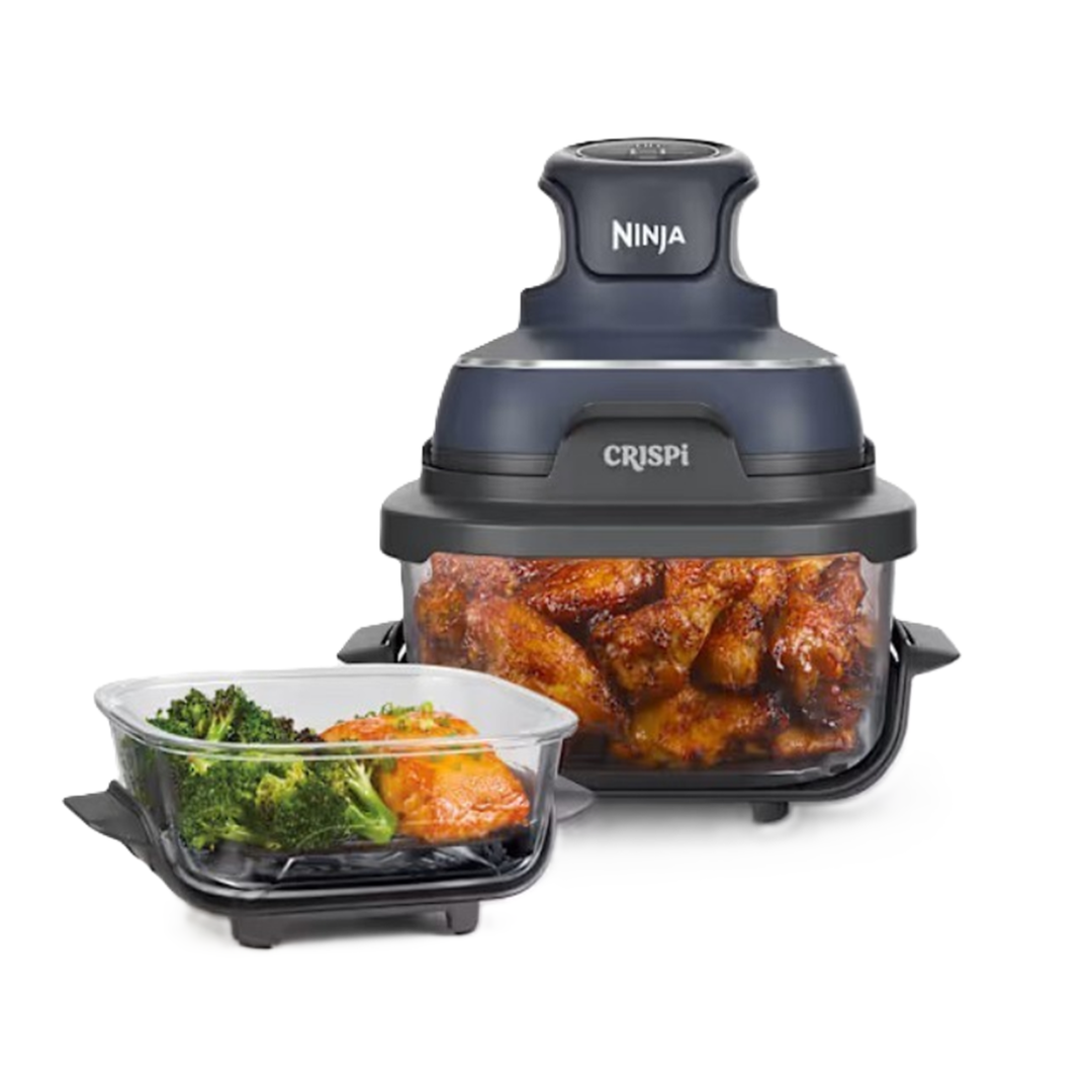 Te presentamos Ninja CRISPi, la freidora de aire portátil de cristal 4 en 1: el poder de una freidora de aire de tamaño estándar en la palma de tu mano. Solo tienes que ajustar el ligero PowerPod de 1700 vatios a uno de los recipientes de cristal para preparar desde raciones individuales a comidas para toda la familia, con 4 funciones de cocción en un solo dispositivo. Además, consume hasta un 50 % menos de electricidad que un horno de convección