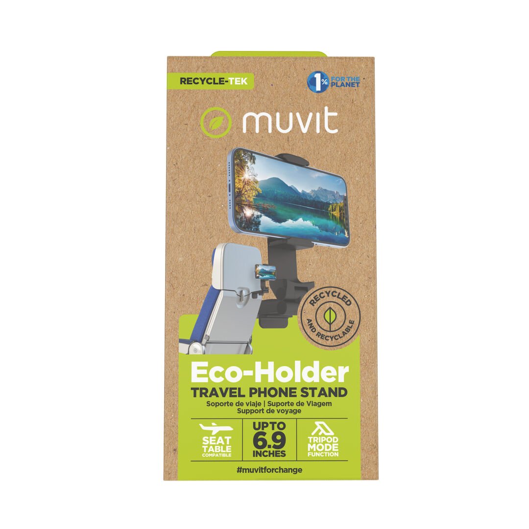 <p>El nuevo soporte de muvit for change te permite apoyar tu smartphone donde quieras y cuando quieras. Es especialmente útil de viaje, tanto para viajes de coche como de avi&oacute;n y se convertir&aacute; en un accesorio imprescindible en tu pr&oacute;xima aventura. Con el clip de soporte permite una f&aacute;cil fijaci&oacute;n a escritorios, mesas o bandejas de vuelo y con una capacidad de rotaci&oacute;n de 360 grados</p><p>Es f&aacute;cil de llevar gracias a su dise&ntilde;o compacto y plegable y permitir&aacute; usar tu smartphone con comodidad en cualquier momento, y disponer de manos libres para realizar otras tareas o simplemente estar m&aacute;s c&oacute;modo, sin sujetar su tel&eacute;fono m&oacute;vil. Adem&aacute;s, este soporte cuenta con el sello RCS (Recycled Claim Standard) del 68%, lo que certifica que el 68% del pl&aacute;stico de este soporte es reciclado, que junto al packaging (FSC) hecho con cart&oacute;n reciclado, lo hace un producto útil y sostenible.</p><p><strong>Caracter&iacute;sticas</strong></p><ul><li>Modelo: A51-R.</li><li>Compatible con la mesa del asiento del avi&oacute;n.</li><li>Compatible con la bandeja plegable del tren.</li><li>Compatible con el parasol del coche.</li><li>De 4,7 a 6,9 pulgadas.</li><li>Cabezal giratorio de 360 grados.</li><li>Funci&oacute;n de modo tr&iacute;pode.</li></ul><p>Donaci&oacute;n del 1% de la facturaci&oacute;n de muvit for change a organizaciones adheridas al movimiento “1% for the Planet”.</p><p><br></p>