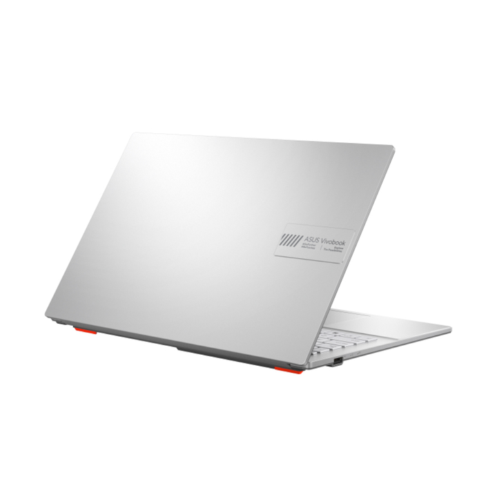 <p>Es ligero. Es compacto. &iexcl;Es el ASUS Vivobook Go 15 OLED y est&aacute; dise&ntilde;ado para hacerte productivo y mantenerte entretenido dondequiera que vayas! Con su bisagra plana de 180&deg;, su protecci&oacute;n f&iacute;sica para la c&aacute;mara web y un mont&oacute;n de caracter&iacute;sticas de dise&ntilde;o bien pensadas, incluida una magn&iacute;fica pantalla OLED, &iexcl;Vivobook Go 15 OLED es la computadora port&aacute;til que te hace libre!ASUS Vivobook Go 15 E1504GA-NJ546W - Ordenador Port&aacute;til .6" Full HD (Intel Core i3-N305, 8GB RAM, 512GB SSD, UHD Graphics, Windows 11 Home in S mode) Plata Fr&iacute;a - Teclado QWERTY espa&ntilde;ol, Intel Core i3 N-series, 39,6 cm (15.6"), 1920 x 1080 Pixeles, 8 GB, 512 GB, Windows 11 Home in S mode</p>