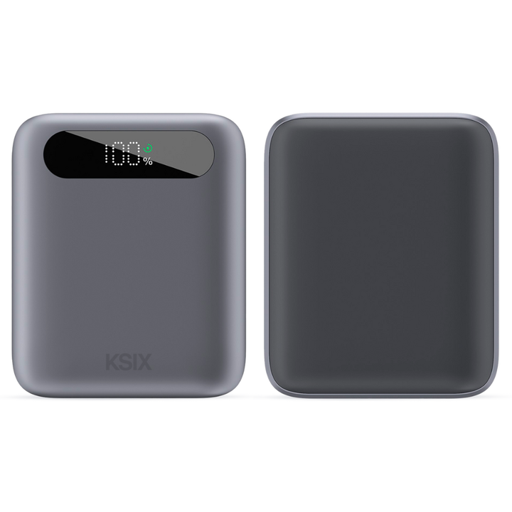 La power bank KSIX de 10.000 mAh es la soluci&oacute;n perfecta para cargar tus dispositivos en cualquier momento y lugar. Con una potencia de salida de hasta 22,5 W y tecnolog&iacute;a Power Delivery 3.0 y Quick Charge, ofrece carga r&aacute;pida para que no tengas que esperar. Su dise&ntilde;o compacto y ligero la convierte en el accesorio ideal para llevar siempre contigo. Adem&aacute;s, incluye un cable USB-C a USB-C que se convierte en un lazo para que la puedas colgar y mover con mayor comodidad.