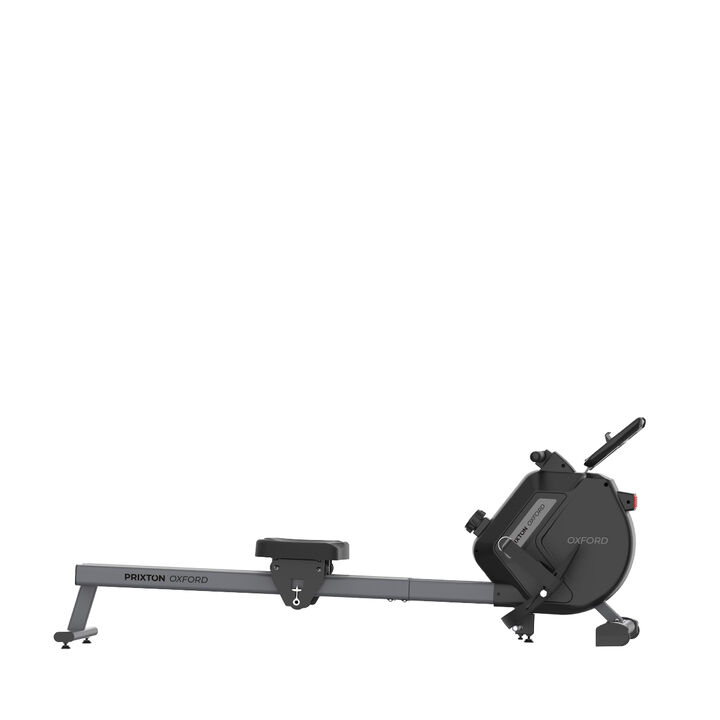 La m&aacute;quina de remo Oxford se adapta a las condiciones f&iacute;sicas de cada usuario permitiendo regular la intensidad del entrenamiento. Posee 16 niveles de resistencia y un volante de inercia magn&eacute;tico de 3 kg, con el que podr&aacute;s ejercitarte sin tener que salir de casa.