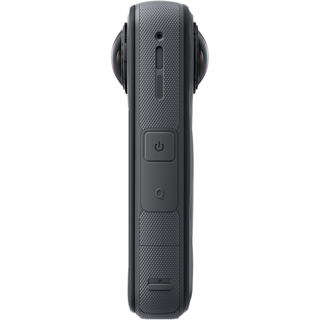 La Insta360 X5 es la cámara 360° insignia de Insta360, diseñada para capturar contenido inmersivo con una calidad de imagen excepcional, rendimiento mejorado con poca luz y una mayor durabilidad.