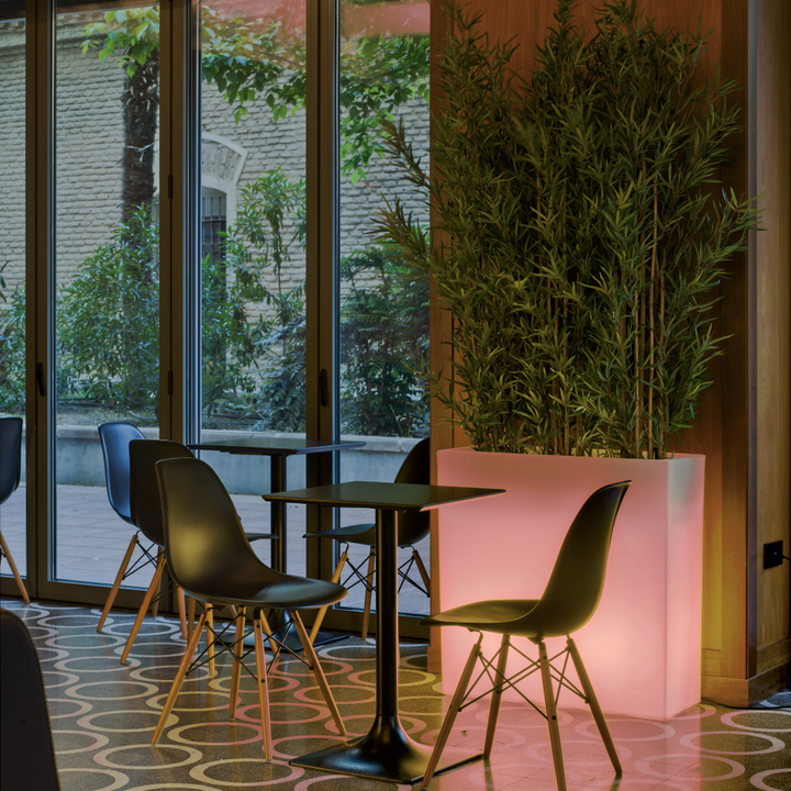 Jardinera Junco 80 Solar & Bater&iacute;a Luz RGBWW