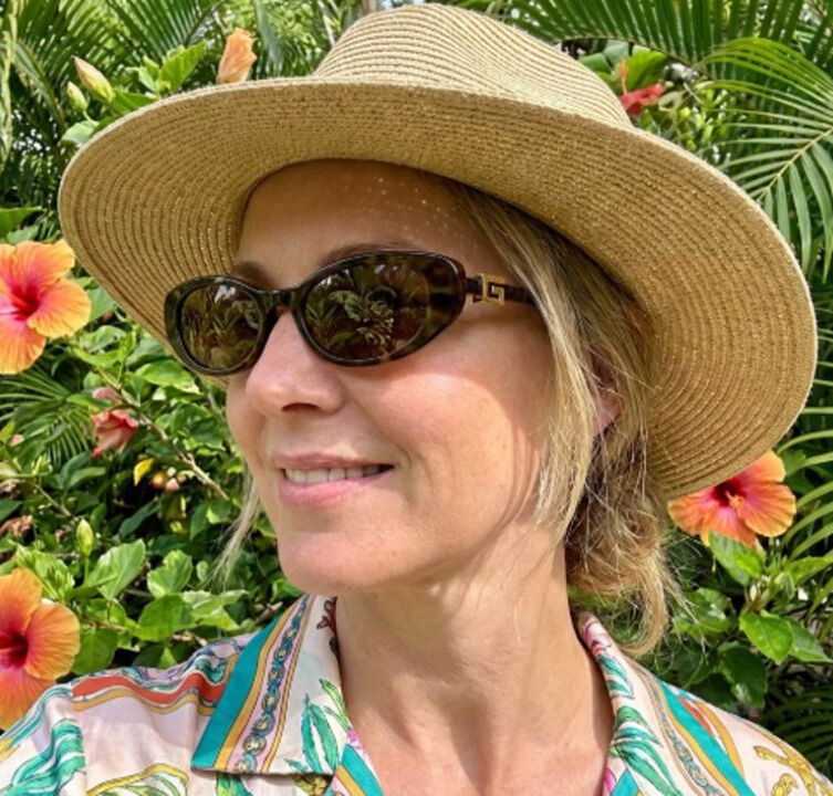 Descubre las gafas de sol Gucci pensadas para el d&iacute;a a d&iacute;a, dise&ntilde;adas para vivir bajo el sol, en la ciudad y en cada momento cotidiano. Son gafas que se adaptan f&aacute;cilmente a cualquier look. Equipadas con lentes protecci&oacute;n UV400 certificada, mejoran la claridad visual, siendo ideales para conducir, pasear por la ciudad, ir a la playa o disfrutar de actividades al aire libre.