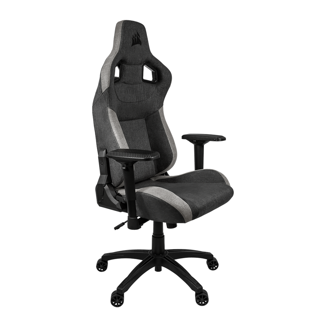 La silla de juegos CORSAIR T3 RUSH combina un diseño inspirado en las carreras y una comodidad contorneada con un exterior de tela suave y transpirable, una almohada cervical acolchada y un soporte lumbar de espuma viscoelástica.