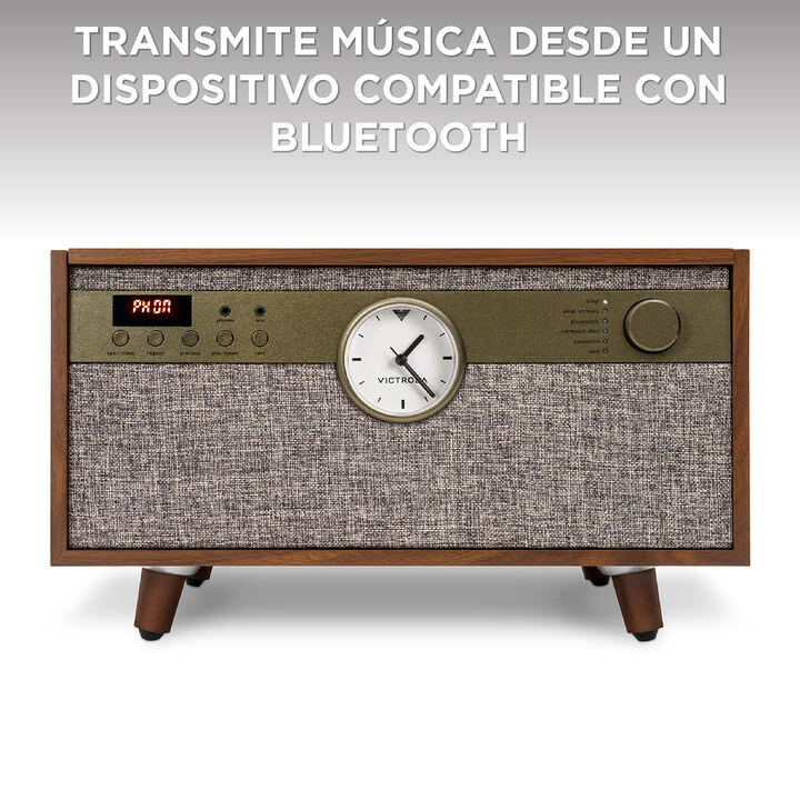 Elegancia de mediados de siglo
El tocadiscos Bluetooth&reg; Vincrola Century Signature+ aporta un elegante dise&ntilde;o de mediados de siglo al centro de m&uacute;sica todo en uno.
El Century Signature+ cuenta con un tocadiscos de 3 velocidades accionado por correa, que puede reproducir cualquiera de sus discos favoritos a trav&eacute;s de sus altavoces est&eacute;reo incorporados. Saque la colecci&oacute;n de CD para el reproductor de CD de Century o reproduzca sus cintas antiguas con la funci&oacute;n de casete.
La conectividad Bluetooth le permite reproducir m&uacute;sica desde su dispositivo inteligente o transmitir su vinilo a cualquier altavoz Bluetooth externo con tecnolog&iacute;a Vinyl Stream.

&iquest;Qu&eacute; es 6 en 1?
&iexcl;6 formas de escuchar en 1 sistema de m&uacute;sica! Escucha tus canciones favoritas a trav&eacute;s de:
1. Tocadiscos
2. Reproductor de CD
3. Reproductor de casetes
4. Reproductor de entrada auxiliar
5. Entrada Bluetooth
6. Salida Bluetooth (VinylStream)