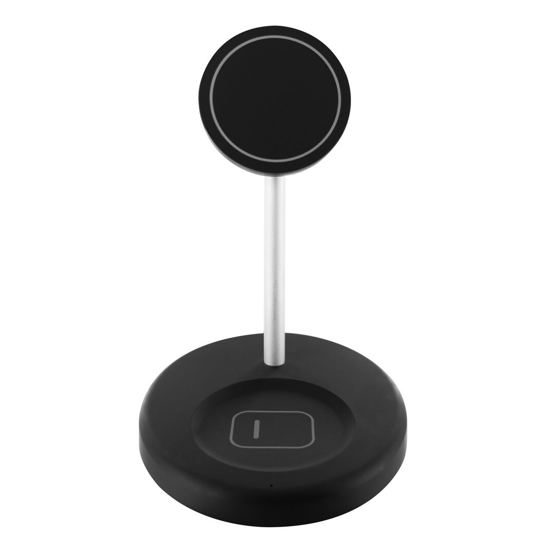 Cargador combinado de muvit for change. Con este cargador de escritorio podr&aacute;s tener tus dispositivos siempre a punto para usarlos. Este stand permite cargar tu smartphone y tus auriculares inal&aacute;mbricos o smartwatch a la vez, adem&aacute;s de que al ser magn&eacute;tico y disponer de tecnolog&iacute;a Magsafe, la carga es r&aacute;pida y eficiente. Puedes mantener tu tel&eacute;fono m&oacute;vil magnetizado y seguir us&aacute;ndolo en una posici&oacute;n optima para trabajar mientras cargas el resto de tus dispositivos.&nbsp; 

En muvit for change nos comprometemos a donar el 1% de los ingresos para el planeta*.&nbsp;